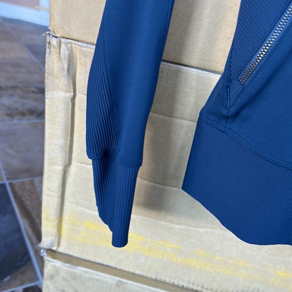 Lululemon Movement to Movement Jacket Nocturnal Teal Size 2 - Picture 4 of 9